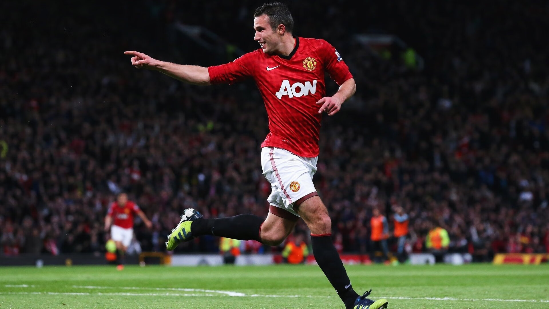 国际赛事志愿者交流项目培养跨文化服务能力，国际志愿者的文化素养在与不同